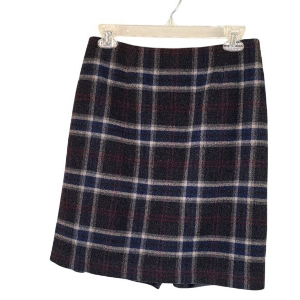 Talbots Petite Size 8 Plaid Wool Blend Skirt With Back Zipper & Button Closure